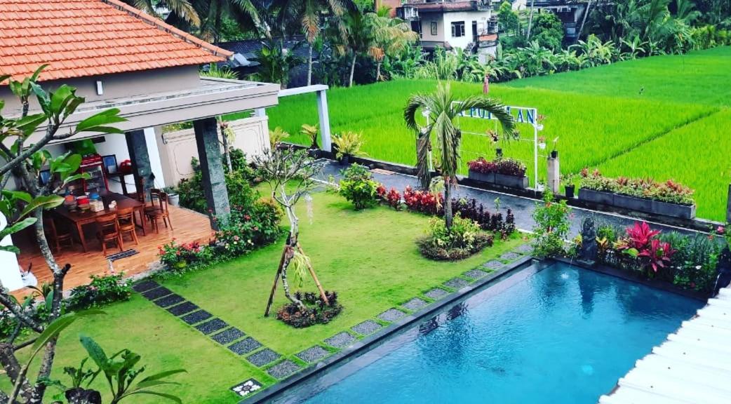 Villa Popolan And Guest House ウブド エクステリア 写真